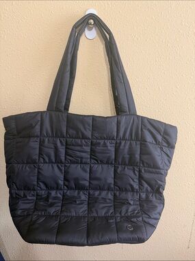 lululemon athletica Black Quilted Puffer Tote